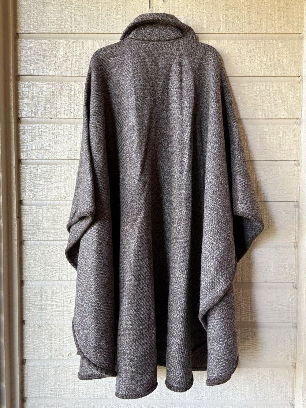 Manos Del Uruguay womens Vintage Brown 100% Wool Hand Made Long Midi Poncho Wrap - Picture 2 of 5